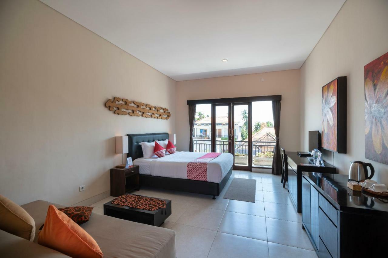 Hotel Oyo 772 Bali Krisna Seminyak Exterior foto