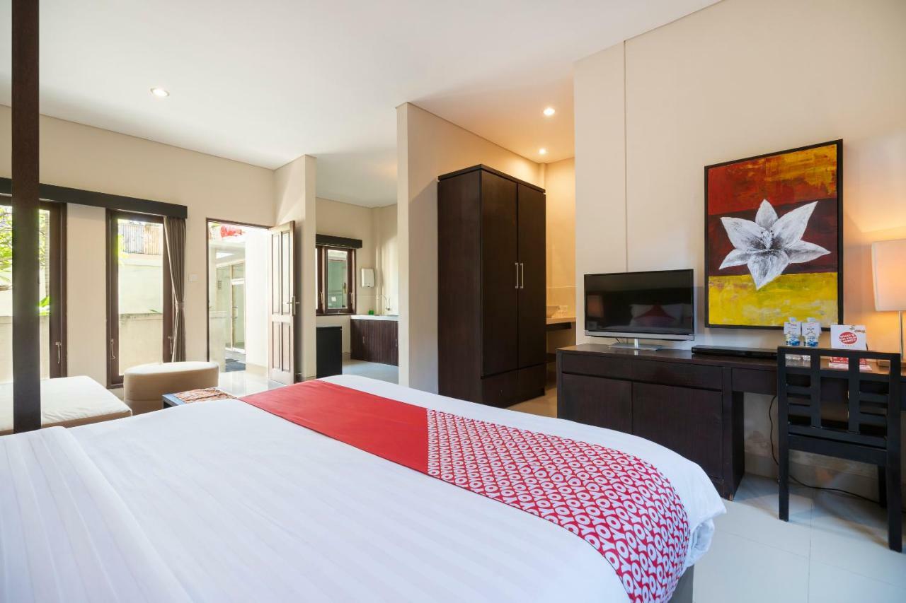 Hotel Oyo 772 Bali Krisna Seminyak Exterior foto