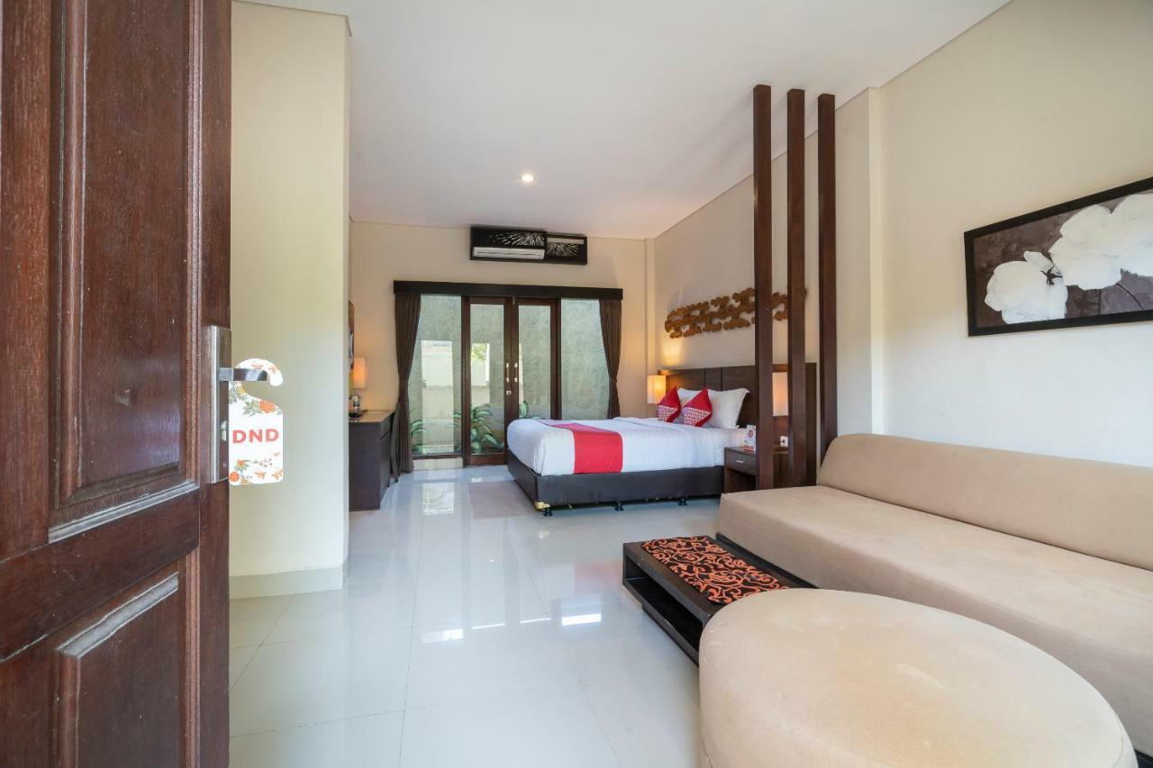 Hotel Oyo 772 Bali Krisna Seminyak Exterior foto